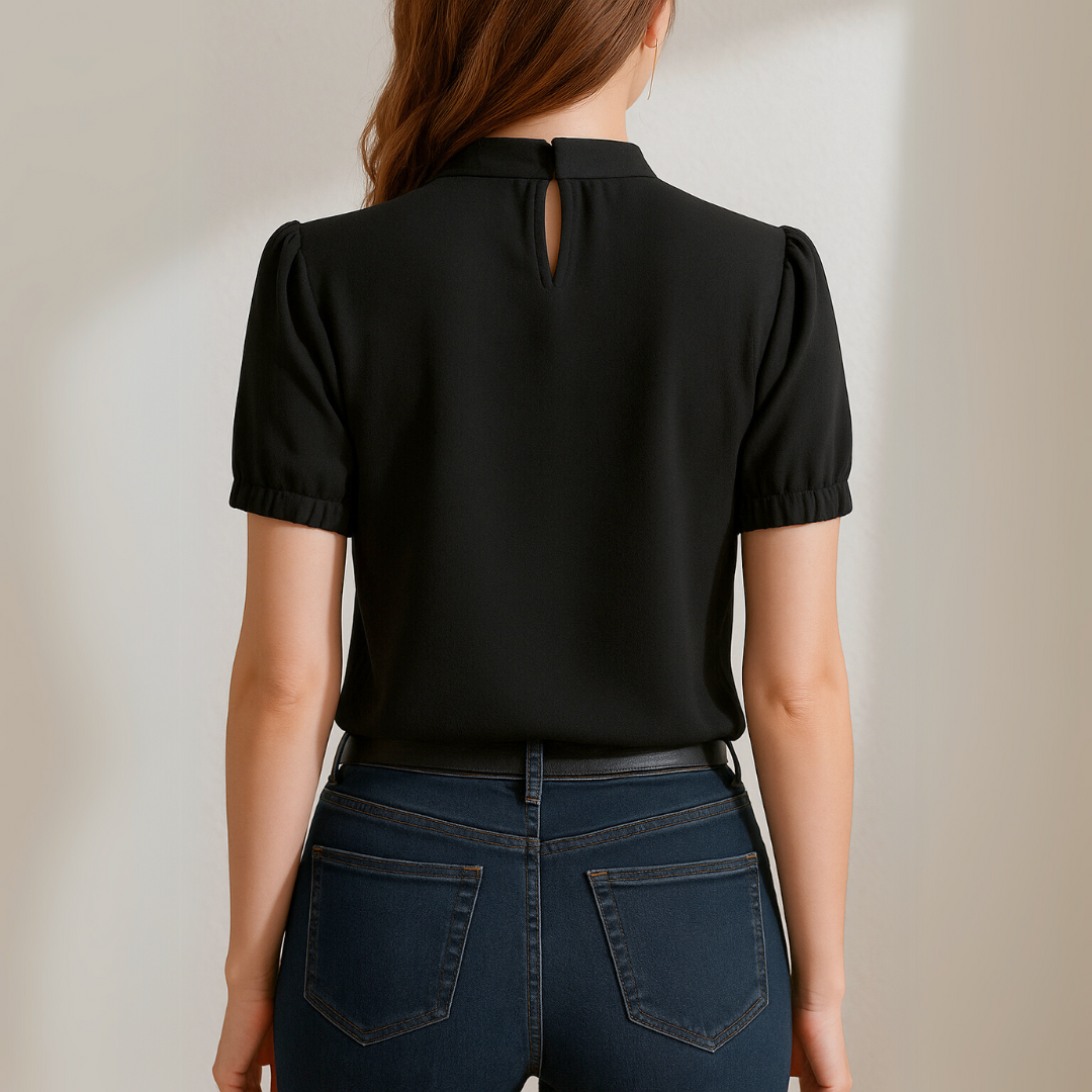 Kasia™ – Svart Plisserad Blus Med Delade Ärmar