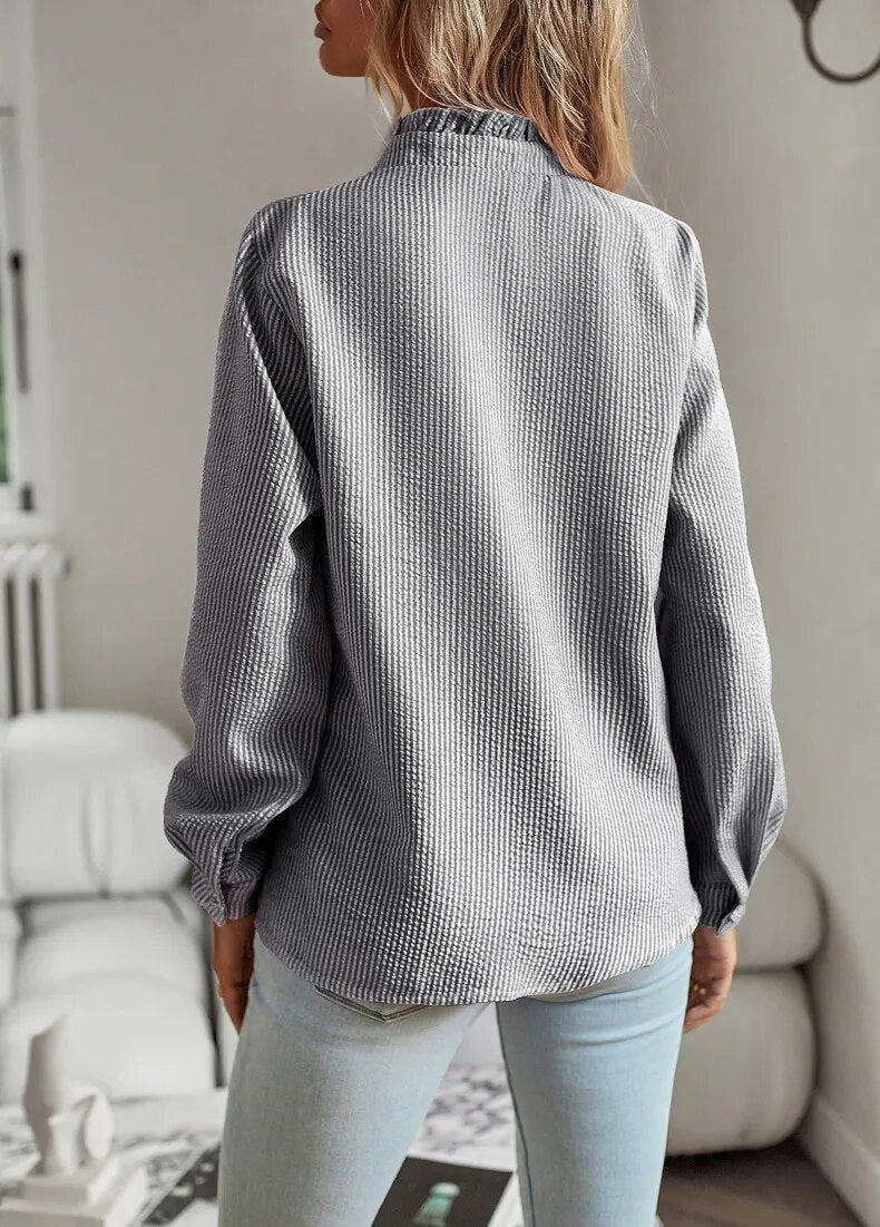 Lisbeth™ - Tidlös Elegans & Ultimat Komfort Blus med Volangkrage
