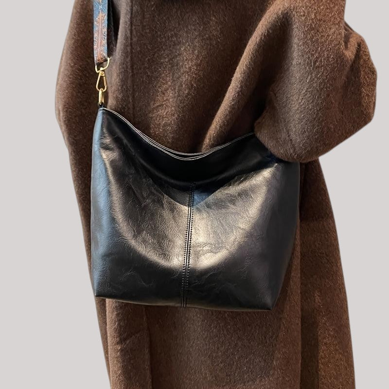 Embjørg | Klassisk axelväska med justerbart mönstrat band